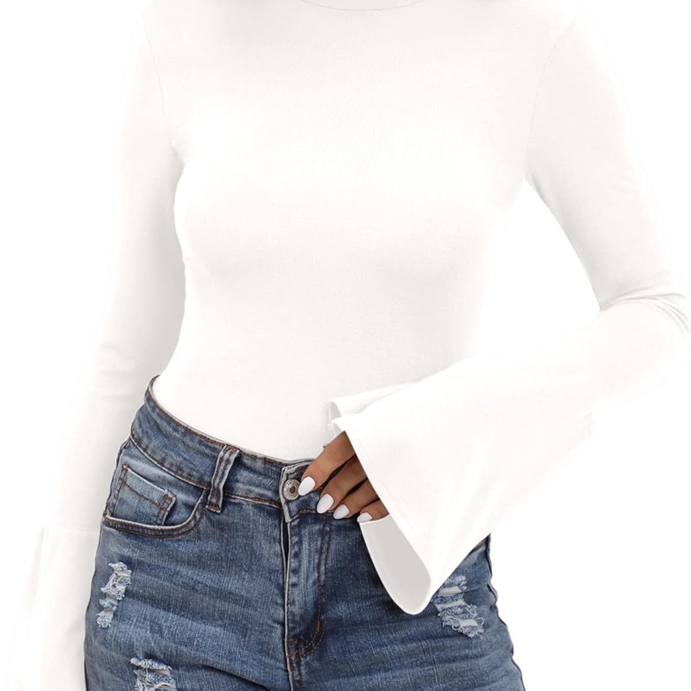Mangopop White Bodysuit - Bell Sleeves - Mock Neck‎ - Women's Size Medium